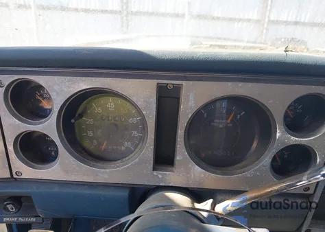 1985 Chevrolet Blazer S10 from USA, damaged, VIN 1G8CT18BXF8250205